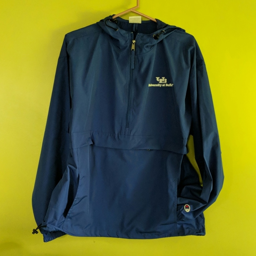 UB 💙 Windbreaker pullover